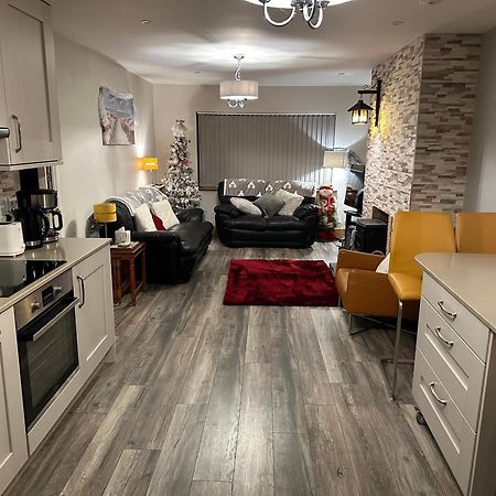 Harmony House Enclosed Property Near Beach And Lake Tramore Eksteriør bilde