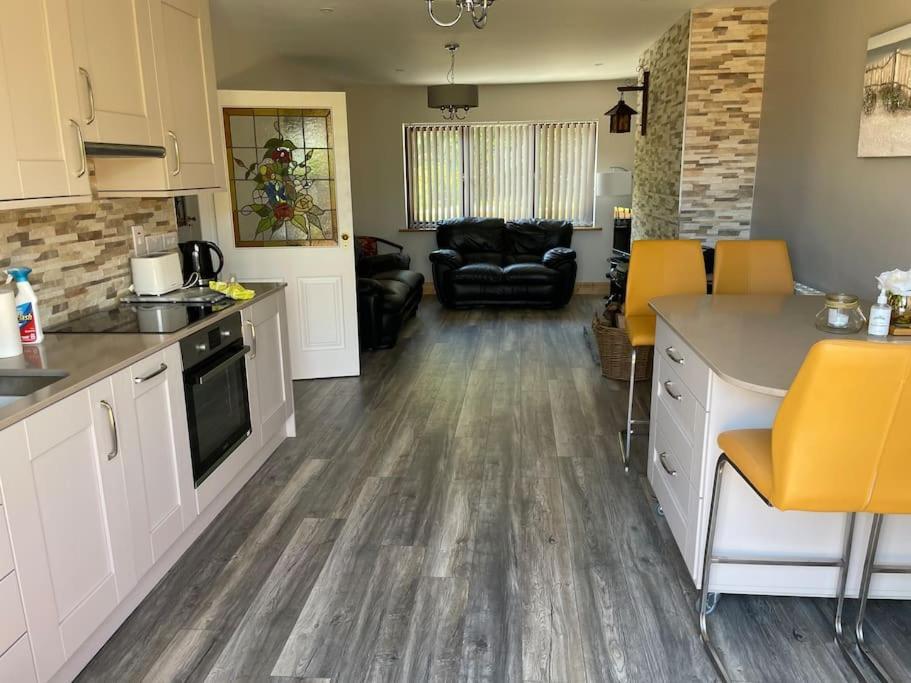 Harmony House Enclosed Property Near Beach And Lake Tramore Eksteriør bilde