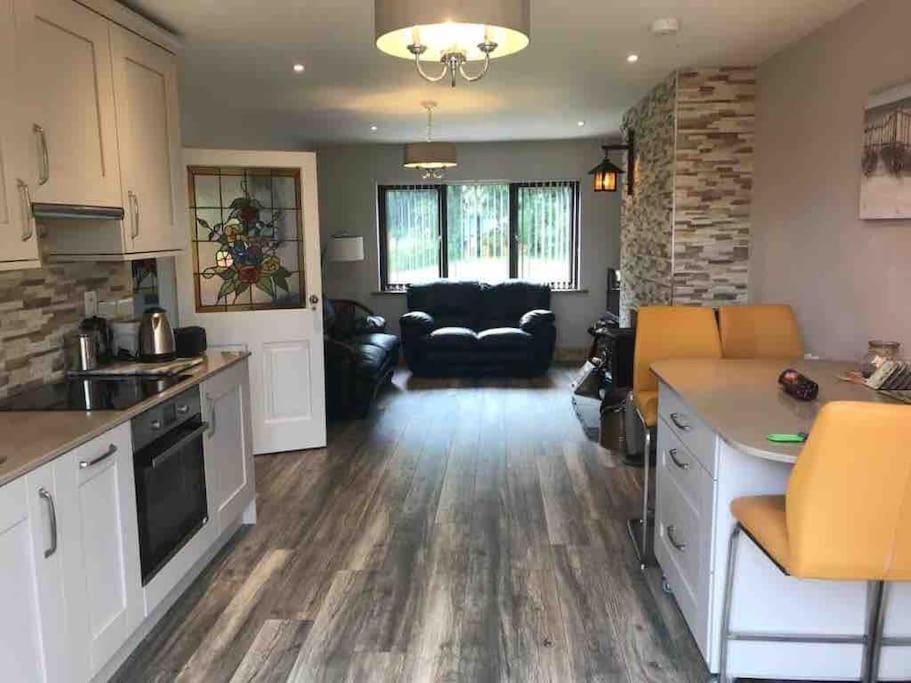 Harmony House Enclosed Property Near Beach And Lake Tramore Eksteriør bilde